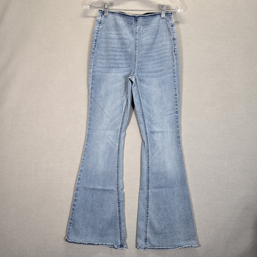 No Boundaries Super High Rise Pintuck Flare Jeans Junior's Sz S (3-5)